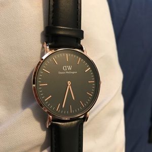 Daniel Wellington leather watch Men’s